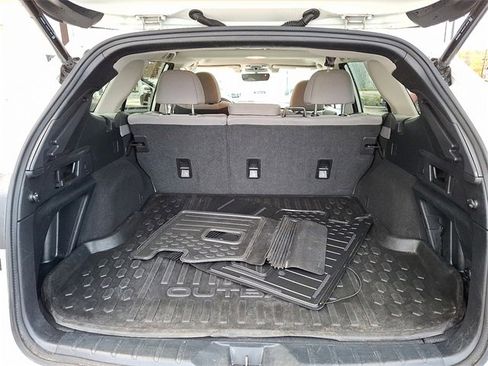 Used 2021 Subaru Outback Premium image 29