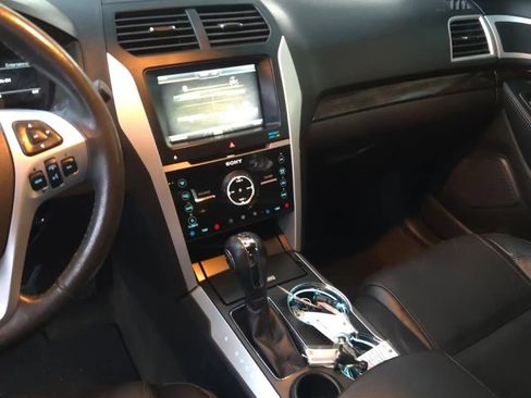 Used 2014 Ford Explorer Limited w/ Equipment Group 302A image 10
