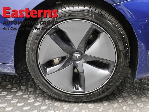 Used 2018 Tesla Model 3 Mid Range RWD image 25