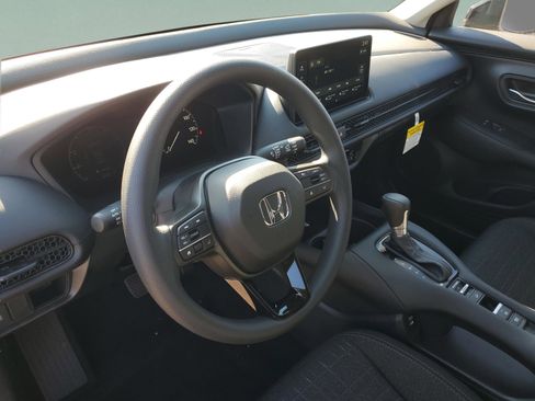 New 2026 Honda HR-V LX image 12