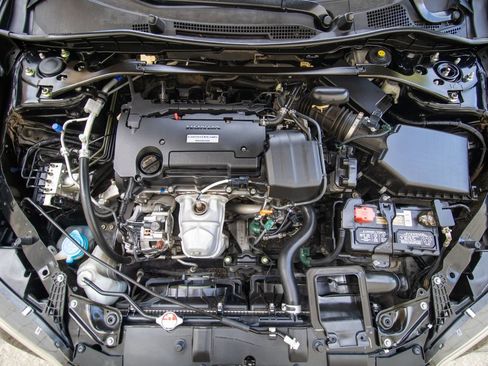 Used 2017 Honda Accord EX image 40