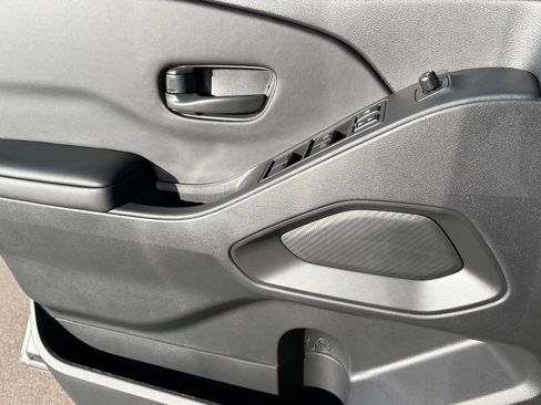 New 2026 Nissan Frontier SV w/ Tow Package image 18