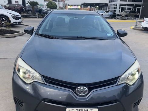 Used 2015 Toyota Corolla LE image 8
