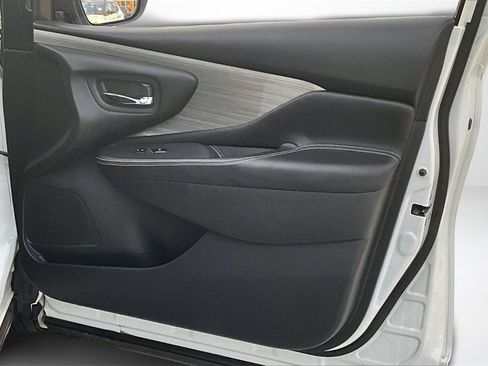 Used 2017 Nissan Murano AWD image 27