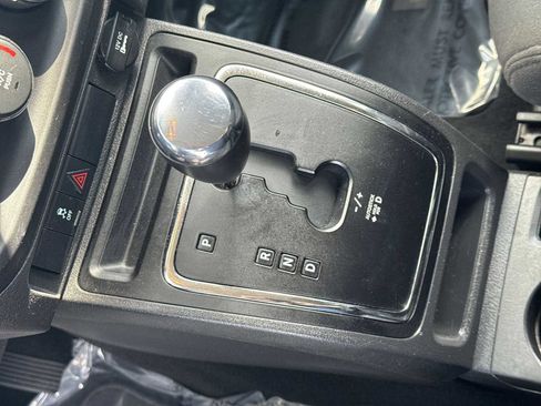 Used 2011 Jeep Compass image 24