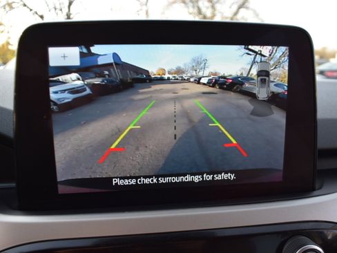 Used 2020 Ford Escape SEL image 17