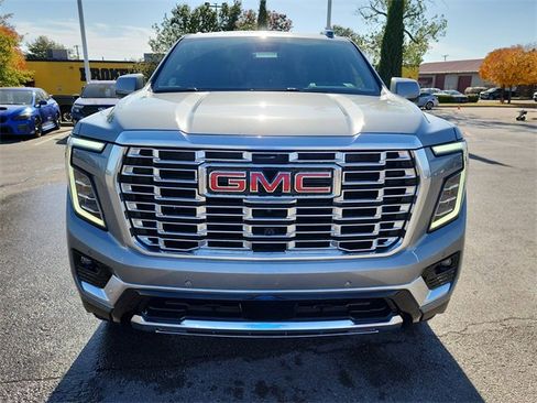 New 2026 GMC Yukon XL Denali image 9