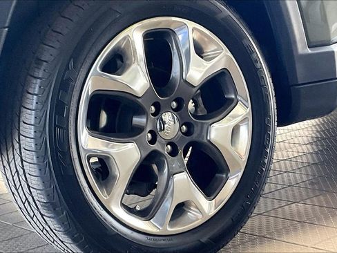 Used 2019 Jeep Compass Limited image 35