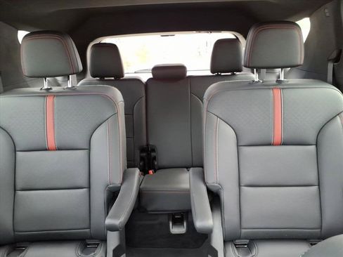Used 2024 Chevrolet Traverse RS w/ LPO, Floor Liner Package image 22