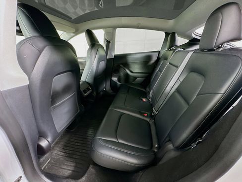 Used 2023 Tesla Model Y Long Range image 25