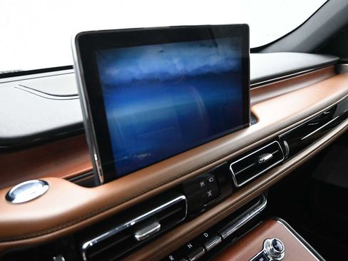 Used 2020 Lincoln Aviator Reserve w/ Equipment Group 202A AWD/4WD image 15