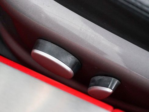 Used 2003 BMW Z8 image 39