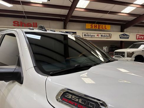 Used 2022 RAM 3500 Limited AWD/4WD image 47