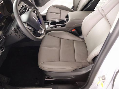 New 2026 Lincoln Corsair Reserve w/ Jet Appearance Package FWD image 11