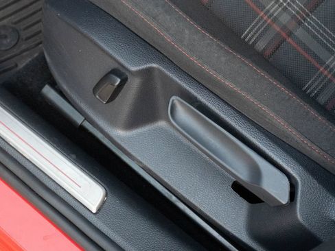 Used 2015 Volkswagen GTI S FWD image 14