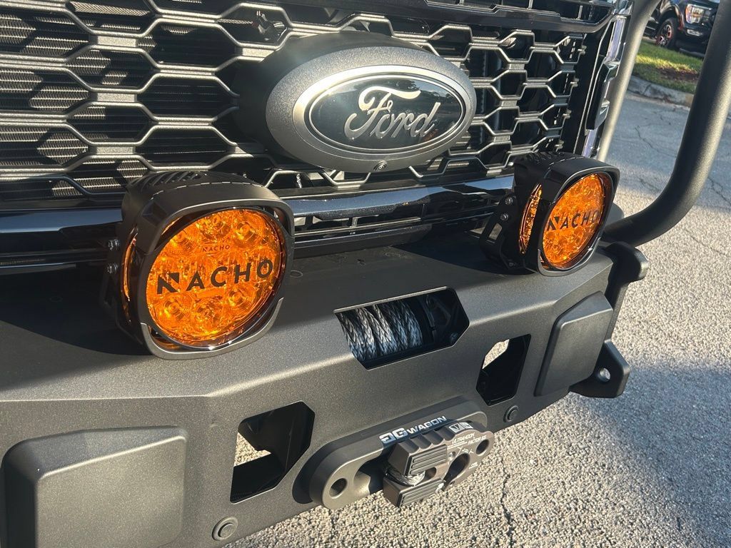 New 2026 Ford F250 XLT w/ XLT Premium Package AWD/4WD image 23