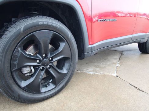 Used 2019 Jeep Compass Altitude image 10