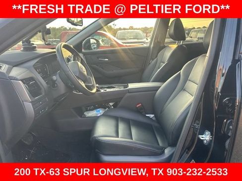 Used 2026 Nissan Rogue SL FWD image 7