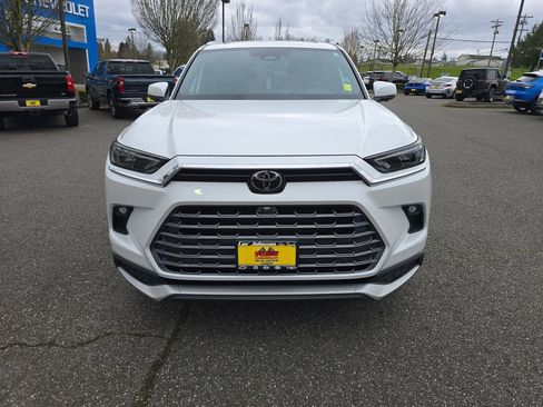 Used 2024 Toyota Grand Highlander MAX Platinum image 9