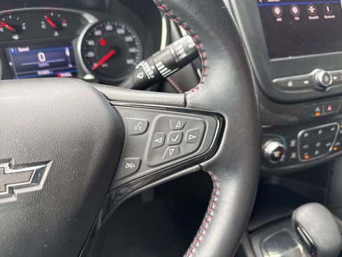 Used 2022 Chevrolet Equinox RS FWD image 32