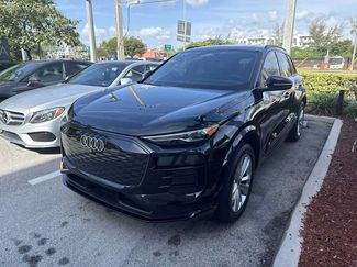 Used 2025 Audi Q6 e-tron Premium w/ Convenience Package RWD video 3