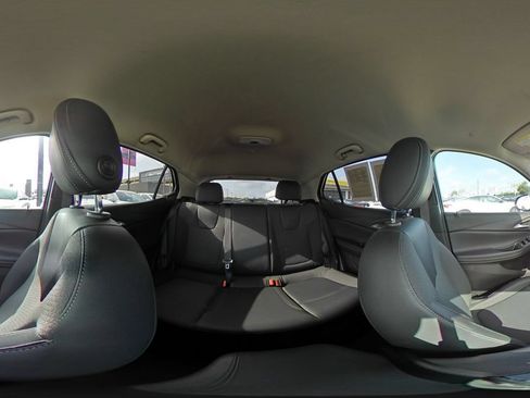 Used 2025 Buick Encore GX Preferred FWD image 41