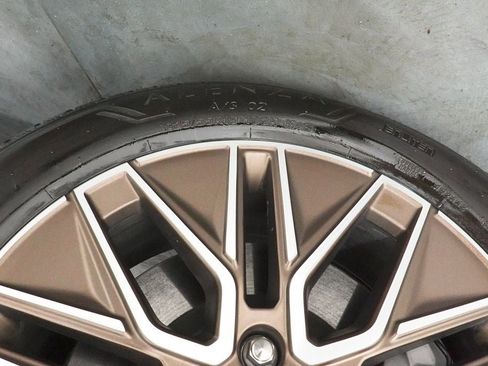 Used 2025 Ford Mustang Mach-E Premium AWD/4WD image 37
