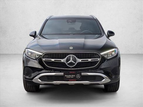 Certified 2025 Mercedes-Benz GLC 300 4MATIC image 2