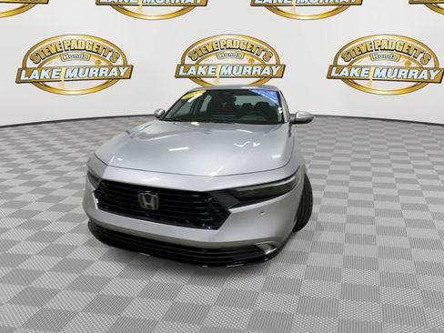 Used 2025 Honda Accord Touring image 6
