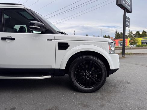 Used 2016 Land Rover LR4 HSE LUX AWD/4WD image 12