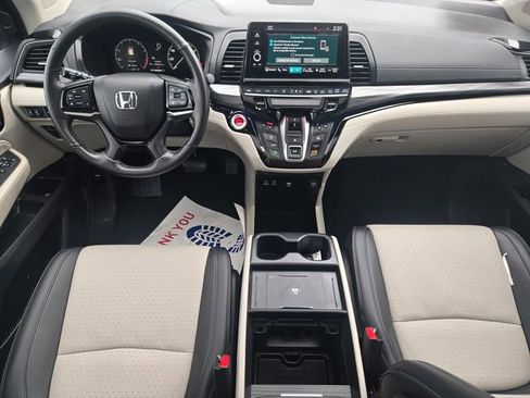 Used 2025 Honda Odyssey Elite image 11