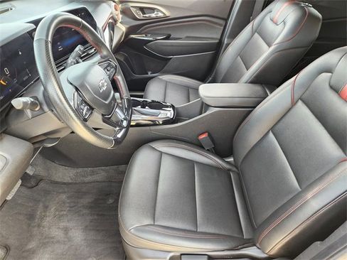 Certified 2024 Chevrolet Trax RS w/ Sunroof Package image 14