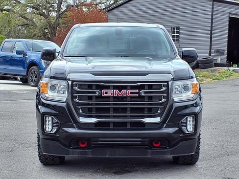Used 2022 GMC Canyon AT4 image 2