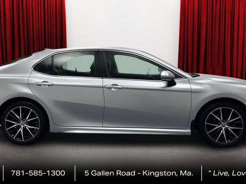 Certified 2023 Toyota Camry SE w/ Cold Weather Package FWD image 4