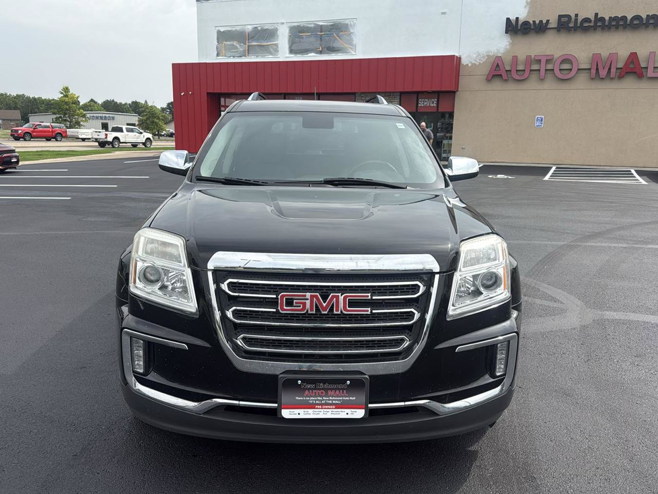 Used 2017 GMC Terrain SLT w/ Open Road Package AWD/4WD image 8