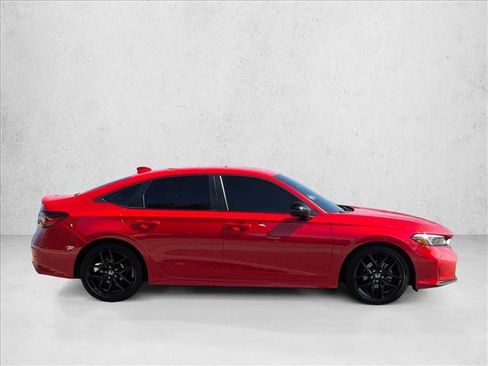 Used 2025 Honda Civic Sport image 4