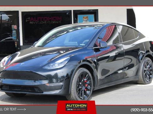 Used 2023 Tesla Model Y Long Range AWD/4WD image 1