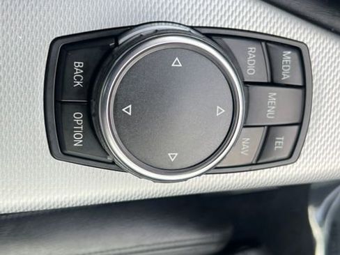 Used 2015 BMW M235i Coupe image 16