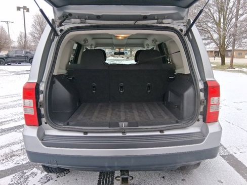 Used 2015 Jeep Patriot Sport image 5