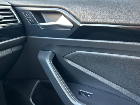 Used 2020 Volkswagen Jetta S image 18