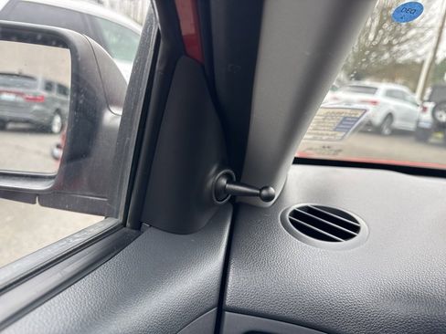 Used 2008 Hyundai Accent GS image 25