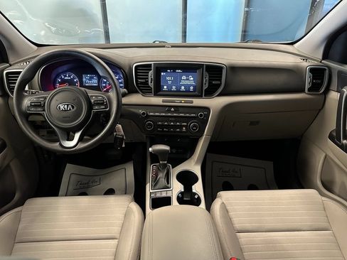 Used 2019 Kia Sportage LX w/ LX Popular Package AWD/4WD image 9