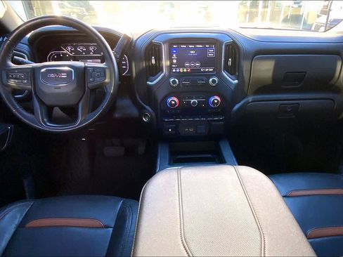 Used 2023 GMC Sierra 2500 AT4 w/ Gooseneck/5TH Wheel Package image 14