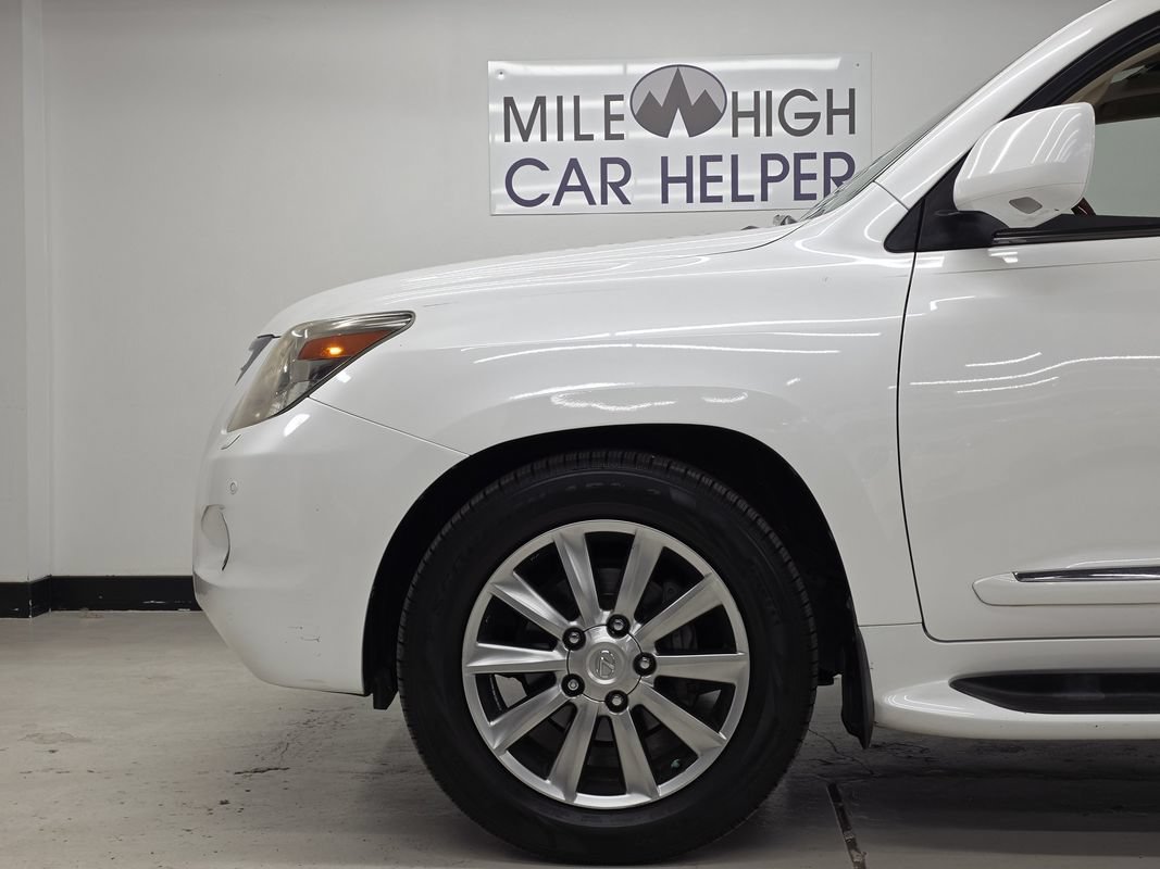 Used 2010 Lexus LX 570 4WD w/ Luxury Pkg image 49