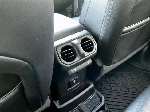 Used 2021 Jeep Wrangler Unlimited Sahara AWD/4WD image 24