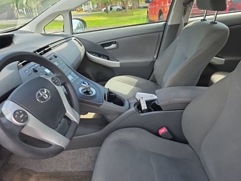 Used 2011 Toyota Prius Two w/ Preferred Accessory Pkg FWD image 21