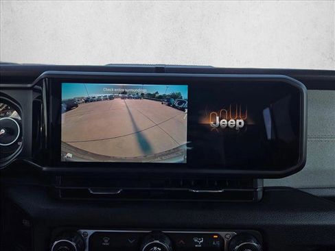Used 2024 Jeep Wrangler Unlimited Sport AWD/4WD image 13