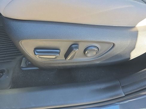 Used 2024 Toyota RAV4 XLE image 23