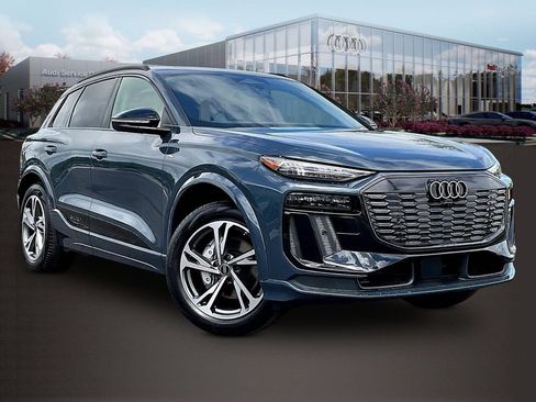 New 2027 Audi Q6 e-tron Premium Plus AWD/4WD image 1
