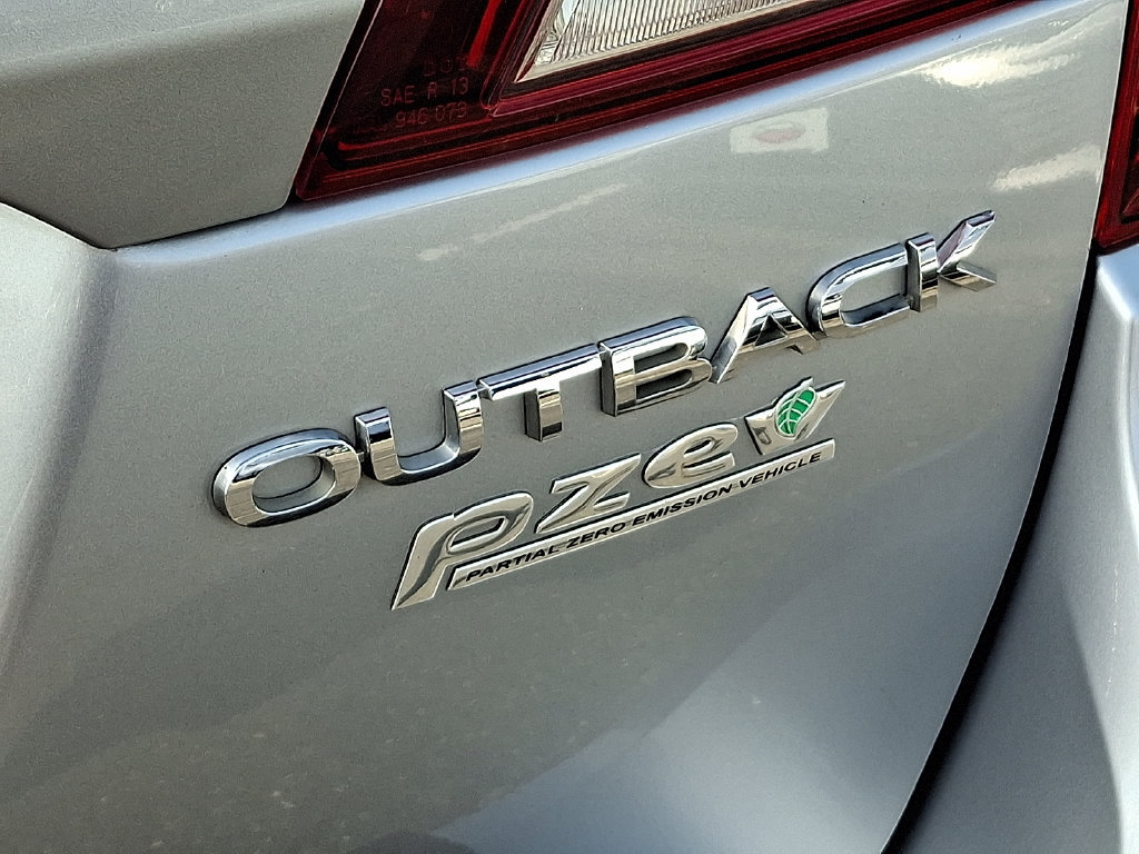 Used 2017 Subaru Outback 2.5i Premium AWD/4WD image 30